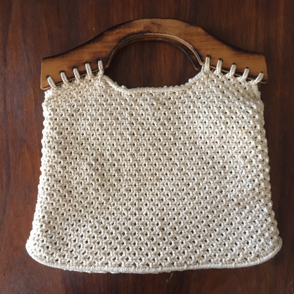 Vintage crochet Cream Handbag Wooden Handle - Picture 3 of 4